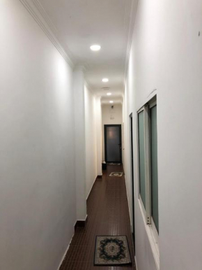 Lahore Punjab Restaurant & Hotel